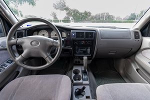 Toyota Tacoma TRD Off-Road PreRunner Doble Cabina V6 de 2003 - Product Image 2