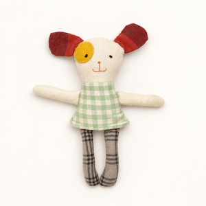 Peluche chien en tissu patchwork, jouet doux cousu, jupe à carreaux verts, accessoires d'anniversaire, 30 cm, rembourrage en fibres de soie pour enfants - Product Image 1