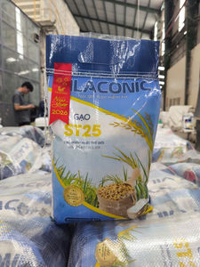 Arroz Vietnamita Premium ST25 - Empaquetado en bolsas de 5kg y 10kg de BOPP y PAPE |   Marca Privada ODM/OEM |   Buen Precio en la Nueva Cosecha 2026 (Joice) - Product Image 2