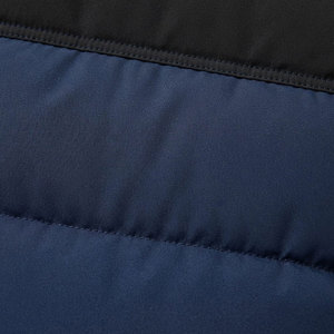 Veste à bulles tendance pour homme, élégante avec col à capuche, idéale pour les sorties et les voyages en hiver. - Product Image 4