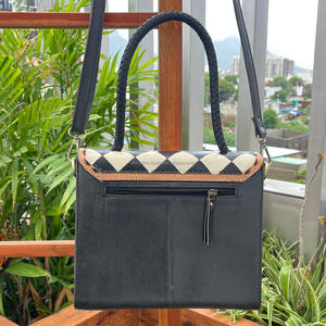 กระเป๋าถือสไตล์ตะวันตกแบบมีเอกลักษณ์ใหม่สำหรับผู้หญิงหนังวัวแท้พรีเมี่ยมพร้อมกระเป๋าเก็บของสุดหรูลายหมากรุกตัวหนา - Product Image 5