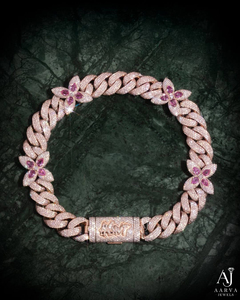 จี้มุกน้ำจืดประดับมอสซาไนต์รูปดอกไม้แบบสั่งทำพิเศษจาก AARVA JEWELS พร้อมสร้อยคอเงินแท้ 925 ชุบทอง - Product Image 1