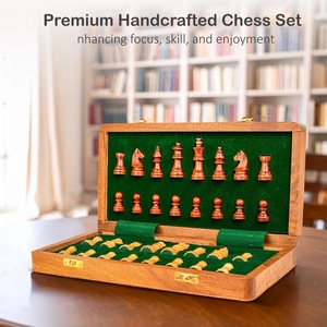 Tablero de Ajedrez Rectangular Rústico y Ecológico de ILAHI, Hecho a Mano con Madera Pura al 100%, Estilo Animal/Amor, Tamaño Personalizado - Product Image 4