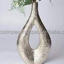 Jarrón de mesa escultural de plata hecho a mano moderno Metal línea delgada aluminio fundido hecho a mano - Product Image 3