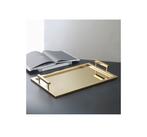 Plateau de service en aluminium pour thé et café avec poignées en bois, design admirable, couleur or, fabriqué en Inde - Product Image 4