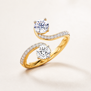 แหวนหมั้นเพชรทองคำขาว 14K สำหรับผู้หญิง | แหวนเพชรทรงกลมเจียระไนบริลเลียนท์ 0.55 กะรัต ฝังแบบหนามเตย ดีไซน์สวยหรูสำหรับผู้หญิง - Product Image 1