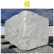 Bloc de marbre Carrara indien naturel de haute qualité, blanc doux avec veines grises, offrant un look moderne et élégant pour le salon - Product Image 3