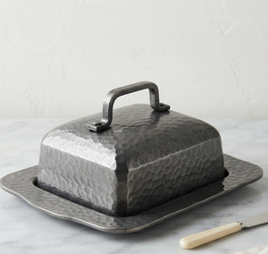 Beurrier carré en acier inoxydable avec couvercle, design martelé minimaliste, vaisselle de cuisine, préservation de la fraîcheur - Product Image 1
