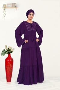 Kaftan en rayonne élégant et modeste avec encolure en dentelle, manches longues aériennes, tombé fluide et silhouette étagée – Idéal pour l'Aïd et le quotidien - Product Image 5