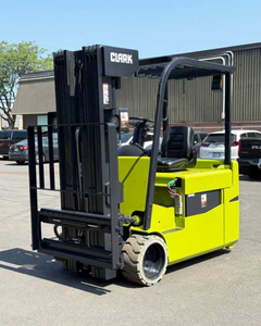 Montacargas Eléctrico de 3 Ruedas y 5000 lb con Asiento, ClarkTMX25, Listo para Envío - Product Image 5