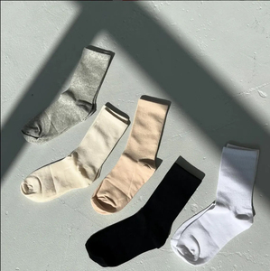 Chaussettes noires pour femmes, en coton et fibre de bambou, respirantes, tricotées, unies, pour usage quotidien, style classique, saison printemps - Product Image 2