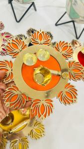 Ensembles de thali Lotus Kamal exquis et faits à la main, fusion vibrante de tradition, d'élégance et d'art spirituel pour les célébrations festives - Product Image 4