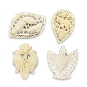 Broches de hueso artesanales con detalles tallados únicos para accesorios de moda, manualidades y colecciones artesanales distintivas - Product Image 1
