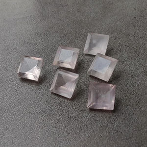 Cuarzo Rosa Facetado, Corte Cuadrado, Gema Natural Rosa, Calibrada, para Joyería - Product Image 1