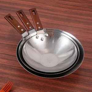 Sartén Profunda Antiadherente con Mango Resistente al Calor, Compatible con Inducción, Utensilios de Cocina - Product Image 4