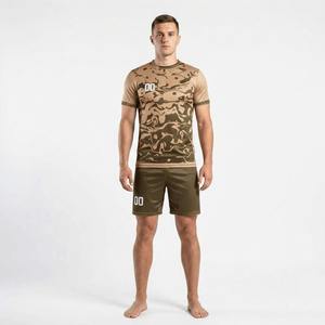 Fabrication en usine, uniforme de football respirant à séchage rapide, logo personnalisé, impression de haute qualité, uniforme de football pour adultes - Product Image 1