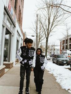 Veste universitaire personnalisée de haute qualité en laine épaisse d'hiver avec patch brodé, streetwear pour hommes, noir et blanc, style Letterman - Product Image 5