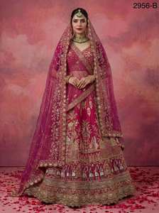Lehenga Choli de Seda Gadhwal Rosa con Bordado Intenso y Dupatta de Tela, Traje de Lujo para Bodas y Fiestas Indias, Diseño para Mujer - Product Image 4