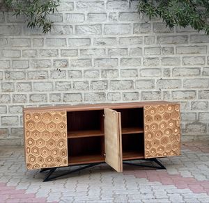 Buffet vintage en bois indien recyclé à quatre portes, meuble TV avec support métallique, motif géométrique, meuble de rangement - Product Image 2