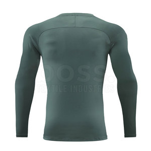 Chemises de compression pour hommes en gros - Vêtements de sport respirants et écologiques en Spandex/Polyester à manches régulières avec logo personnalisé - Product Image 2