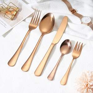 Marque de couverts de table tendance, conçue pour une image de table moderne et destinée à la distribution internationale au détail. - Product Image 1