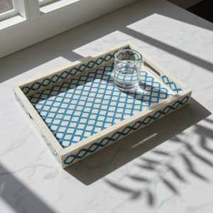 Bandeja de Servir Hecha a Mano con Incrustaciones de Hueso y Resina, Rectangular, con Tema de Cartas de Póker y Colores Blancos, Tamaño Personalizable - Product Image 2