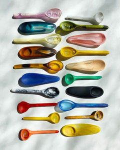 Cuillère à dîner en résine, accessoires de fête écologiques - Product Image 1
