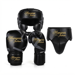 Guantes de Boxeo Profesionales de Cuero PU Negro de MANGOES FASHION, con Cierre, Transpirables, Impermeables, Ligeros y Personalizables - Product Image 3
