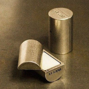 Boîte de rangement décorative haut de gamme en laiton et aluminium pour hôtel et maison, idéale pour la table - Product Image 6