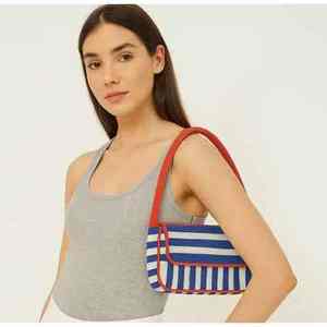 กระเป๋าถือหรูหราแบบดั้งเดิมของอินเดีย ประดับด้วยคริสตัลหลากสีและลูกปัดแก้ว งานฝีมือทนทาน คุณภาพพรีเมียม ทรงบาแกตต์ เครื่องประดับแฟชั่น - Product Image 6