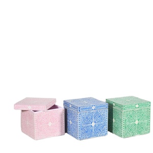 Caja de Joyería de Madera Hecha a Mano de Lujo, Ecológica y Personalizable, con Forro de Terciopelo, Estilo Industrial, Forma Personalizada, Almacenamiento Elegante para Anillos - Product Image 1