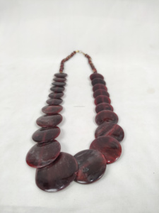 Collar de ángel de resina, joyería llamativa pintada a mano para los amantes de la moda moderna, artesanías de alta calidad - Product Image 5