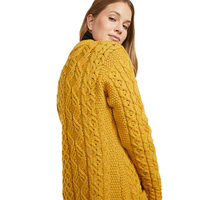 Meistverkaufte Damen Gemütliche Übergroße Gelbe Zopfmuster-Strickjacke Warme Knopf-Cardigan im High-Street-Stil Winter-Pullover OEM ODM Service