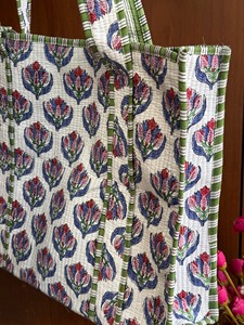 Sac fourre-tout matelassé en coton indien fait main, imprimé au bloc, sac à bandoulière pour femme, sacs de shopping, sac de rangement de voyage - Product Image 2