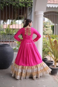 Indisch-pakistanisches, locker geschnittenes Kleid im Ayon-Stil mit langen Ärmeln, elegantes, langes Partykleid für Damen, stilvoller Anarkali-Stil - Product Image 2