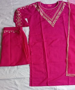 ชุดเสื้อผ้าปักลายแฟนซี ผ้าฝ้ายผสม พร้อมผ้าคลุมไหล่ สำหรับงานเทศกาล ราคาขายส่ง เสื้อผ้าชาติพันธุ์ หลายสี หรูหรา แห้งเร็ว - Product Image 2