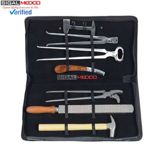 Kit Profesional de Herramientas de Herrador Reutilizables de Acero Inoxidable Alemán, 7 Piezas, Instrumentos para Recortar Pezuñas de Caballos, Grado Veterinario - Product Image 4