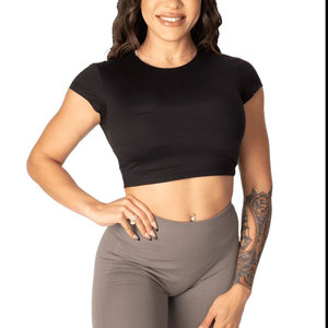 T-shirt de sport pour femme, coupe ajustée, haute compression, style crop top, coupe carrée, uni, pour le yoga et l'entraînement en salle de sport, vente en gros - Product Image 5