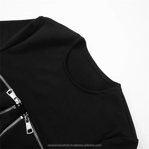 Camiseta corta con estampado de logotipo personalizado para mujer, camiseta informal de verano con cremallera y bolsillos en el pecho, ropa de calle a la moda. - Product Image 4