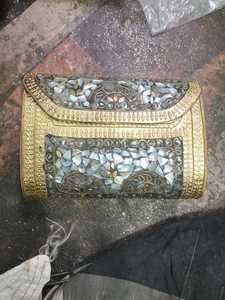 Bolso de Mano Tipo Clutch con Incrustaciones de MOP Premium, Cadena de Hombro Extraíble y Diseño Artesanal Elegante - Product Image 3