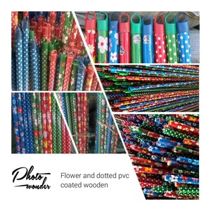Balai en bois à motif floral avec tête de balai en PVC écologique imperméable et poils rigides, fabriqué au Vietnam pour une utilisation domestique et extérieure - Product Image 1