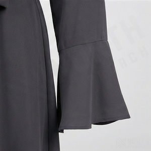 Abaya Kaftan élégante en polyester uni à col en V, longueur cheville, légère, pour femme, tenue modeste royale, couleur personnalisable - Product Image 5