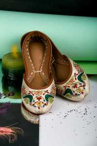 Chaussures Khussa pour femmes - Vente en gros 2026, Khussa décontractées de haute qualité pour femmes, avec des chaussures pour femmes de la meilleure qualité à 100% - Product Image 3