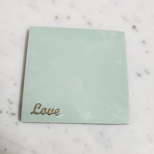 Vente en gros Ensemble de sous-verres en résine grise personnalisables Lapin métallique époxy de style géode avec logo et design personnalisés pour tapis et coussinets - Product Image 4