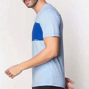 เสื้อยืดผู้ชายน้ำหนักเบา เหมาะสำหรับออกกำลังกาย กิจกรรมกลางแจ้ง และสวมใส่ในชีวิตประจำวัน ผลิตจากผ้าเนื้อนุ่ม ดีไซน์ทันสมัย - Product Image 4