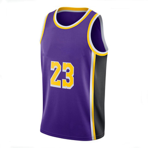 Vêtements de sport de basketball d'été BSCI, maillots et t-shirts unisexes en polyester imprimés, respirants, grande taille, design uni pour hommes - Product Image 1