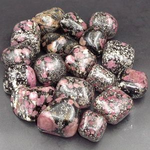 Pierres Roulées Naturelles de Rhodonite à Motif Sculpté Rose Guérison Reiki Méditation Énergie Décoration Vente en Gros Rajasthan - Product Image 5