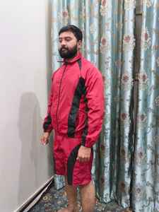 Fabricantes de Ropa OEM con Envío Gratuito en EE. UU. 2026 - Conjunto de Chaqueta Cortavientos de Nylon y Pantalones Cortos de Jogging de Dos Piezas, Estilo Urbano con Capucha, Color Liso - Product Image 6