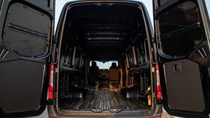 BRAND NEW 2026 Merced es Ben z Sprinter 519 Extra Long Diesel 4x2 Euro6 143hp 2.0L 4Cylinder left hand Automatic Transmission - Product Image 4