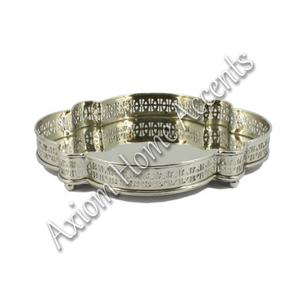 Bandeja decorativa de latón para mesa de CENA DE Navidad con elegante acabado pulido de Axiom Home Accents - Product Image 5